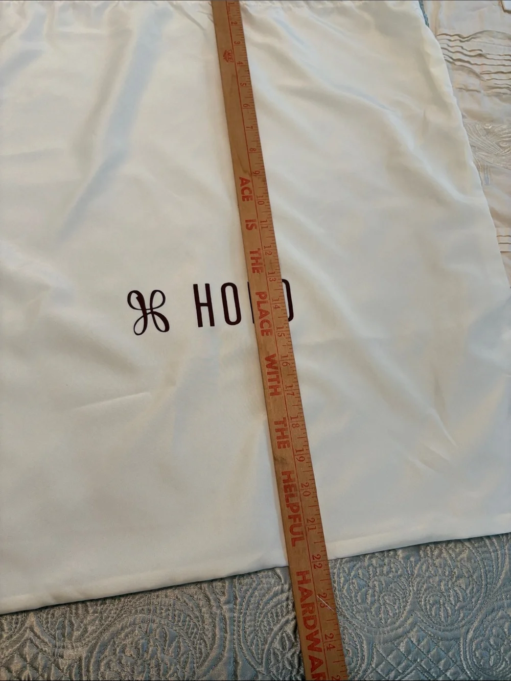 HOBO Cream Drawstring Logo Dust Bag